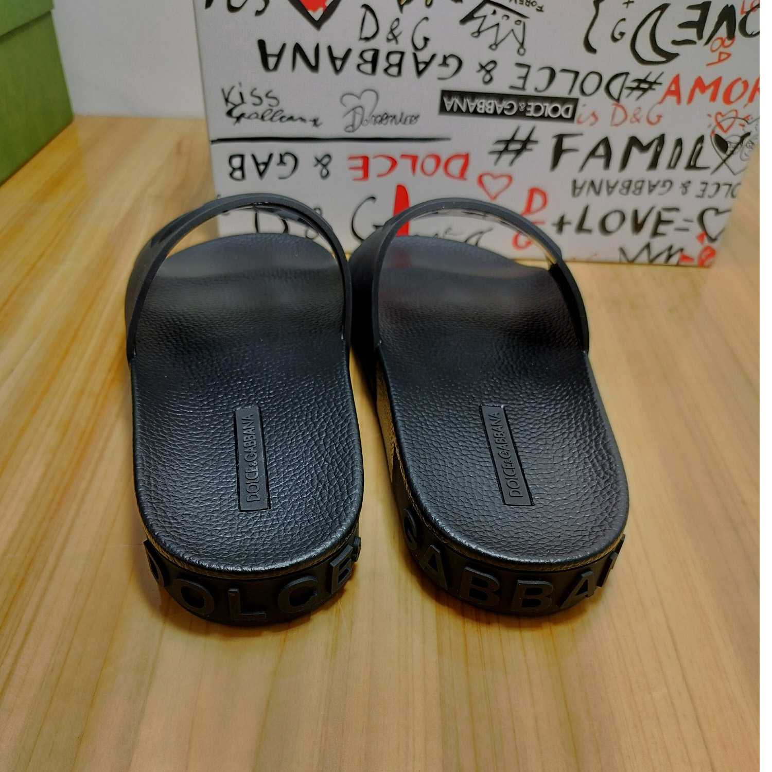 Dolce & Gabbana Rubber Beachwear Slides With DG Millennials Logo - DopestKickz