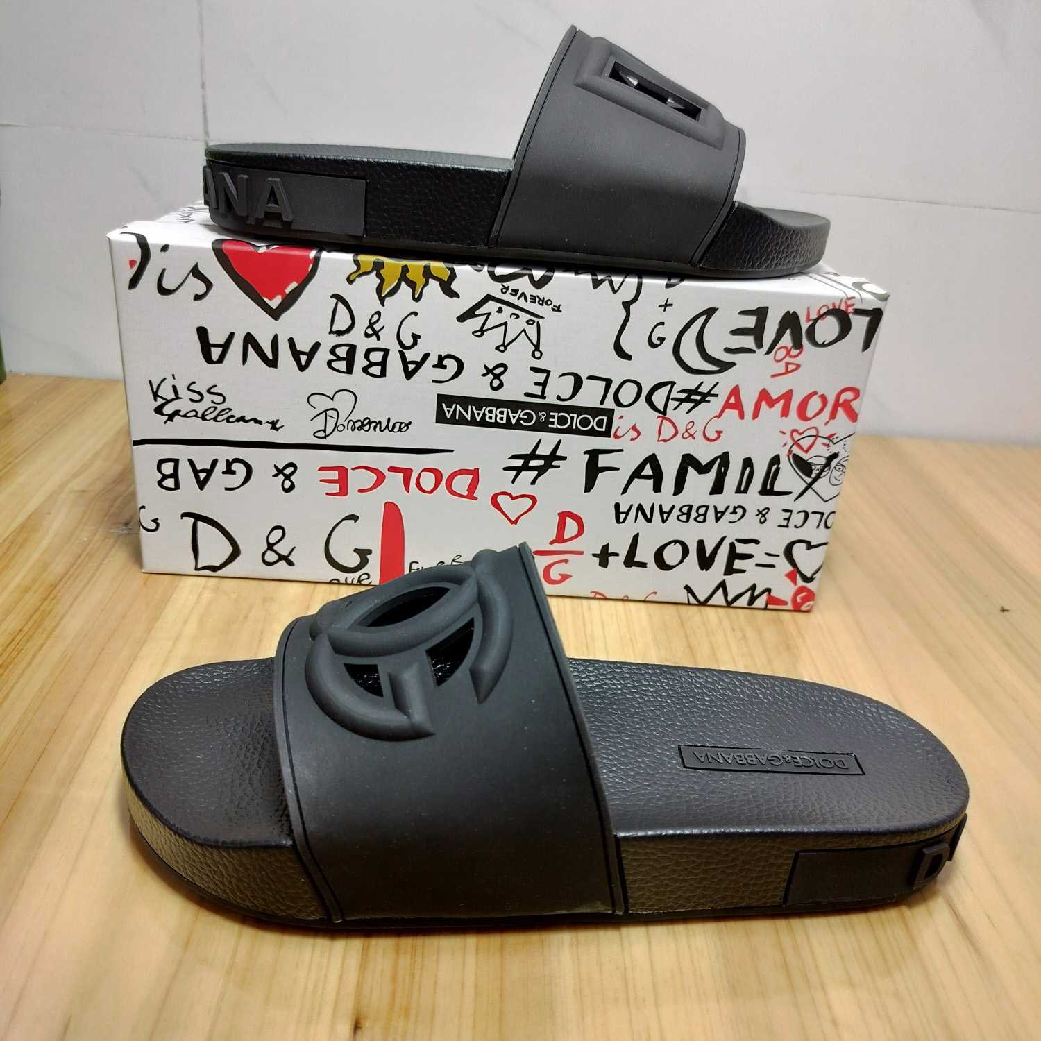 Dolce & Gabbana Rubber Beachwear Slides With DG Millennials Logo - DopestKickz