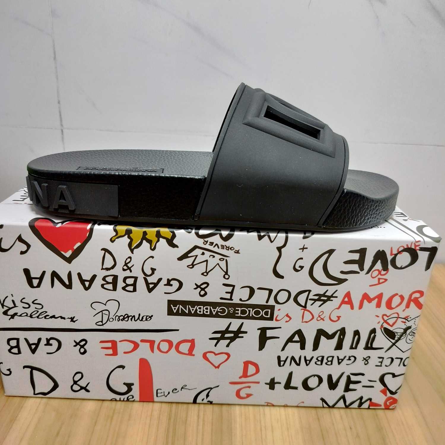 Dolce & Gabbana Rubber Beachwear Slides With DG Millennials Logo - DopestKickz