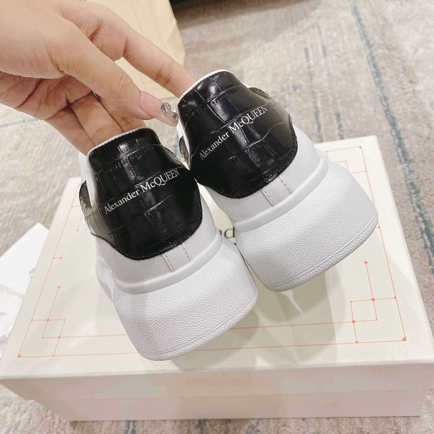 Alexander Mqueen Oversized Sneaker In White/Black - DopestKickz