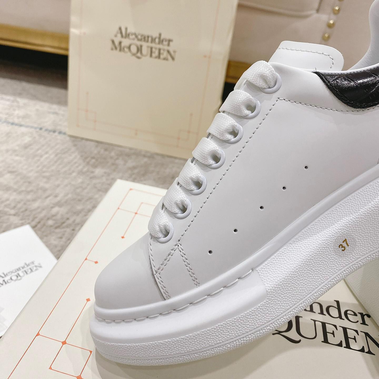 Alexander Mqueen Oversized Sneaker In White/Black - DopestKickz