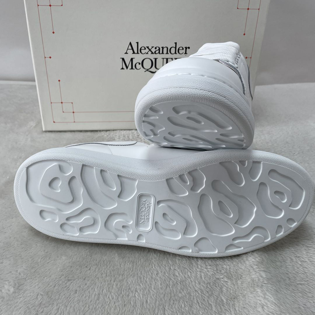 Alexander Mqueen Oversized Sneaker In White - DopestKickz