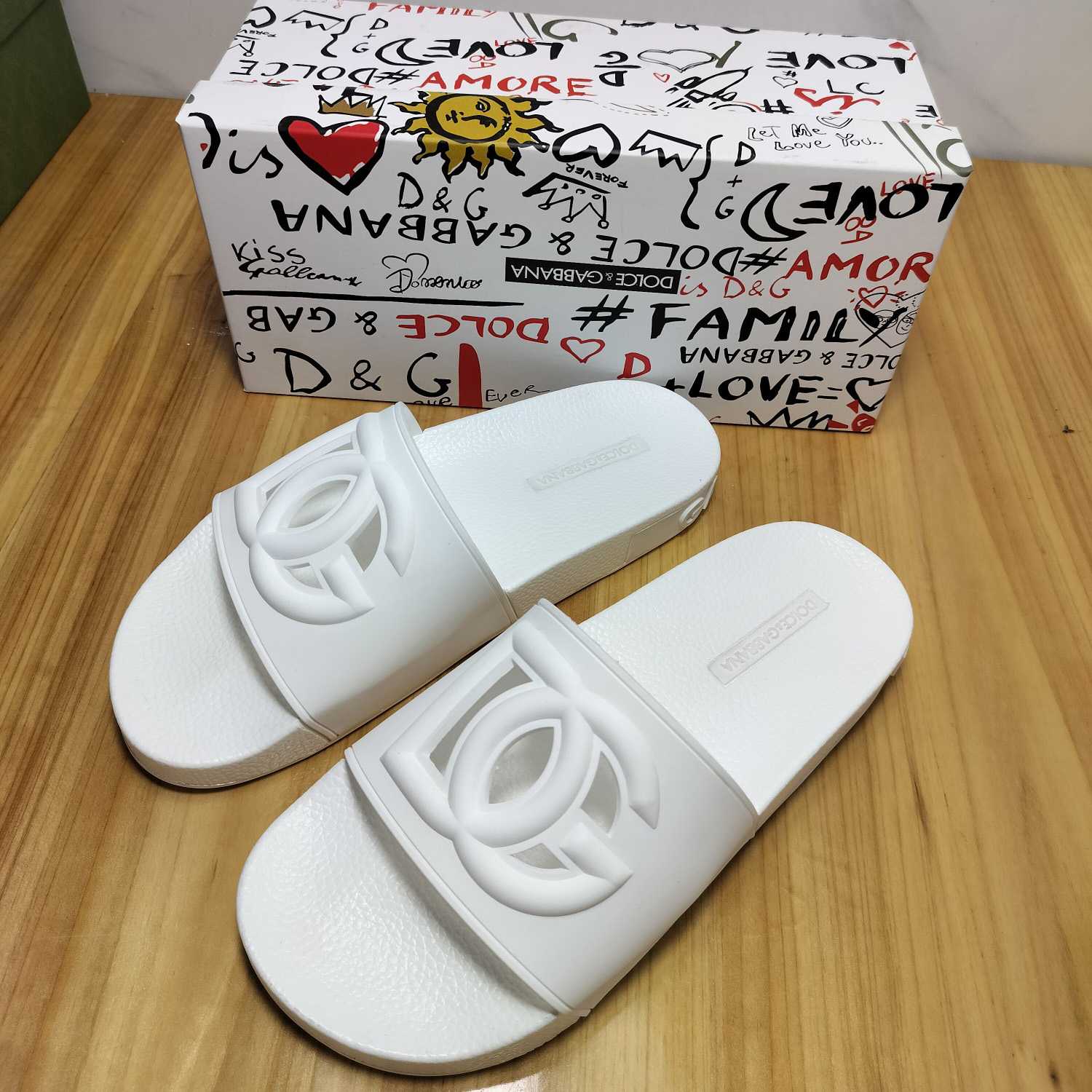 Dolce & Gabbana Rubber Beachwear Slides With DG Millennials Logo - DopestKickz