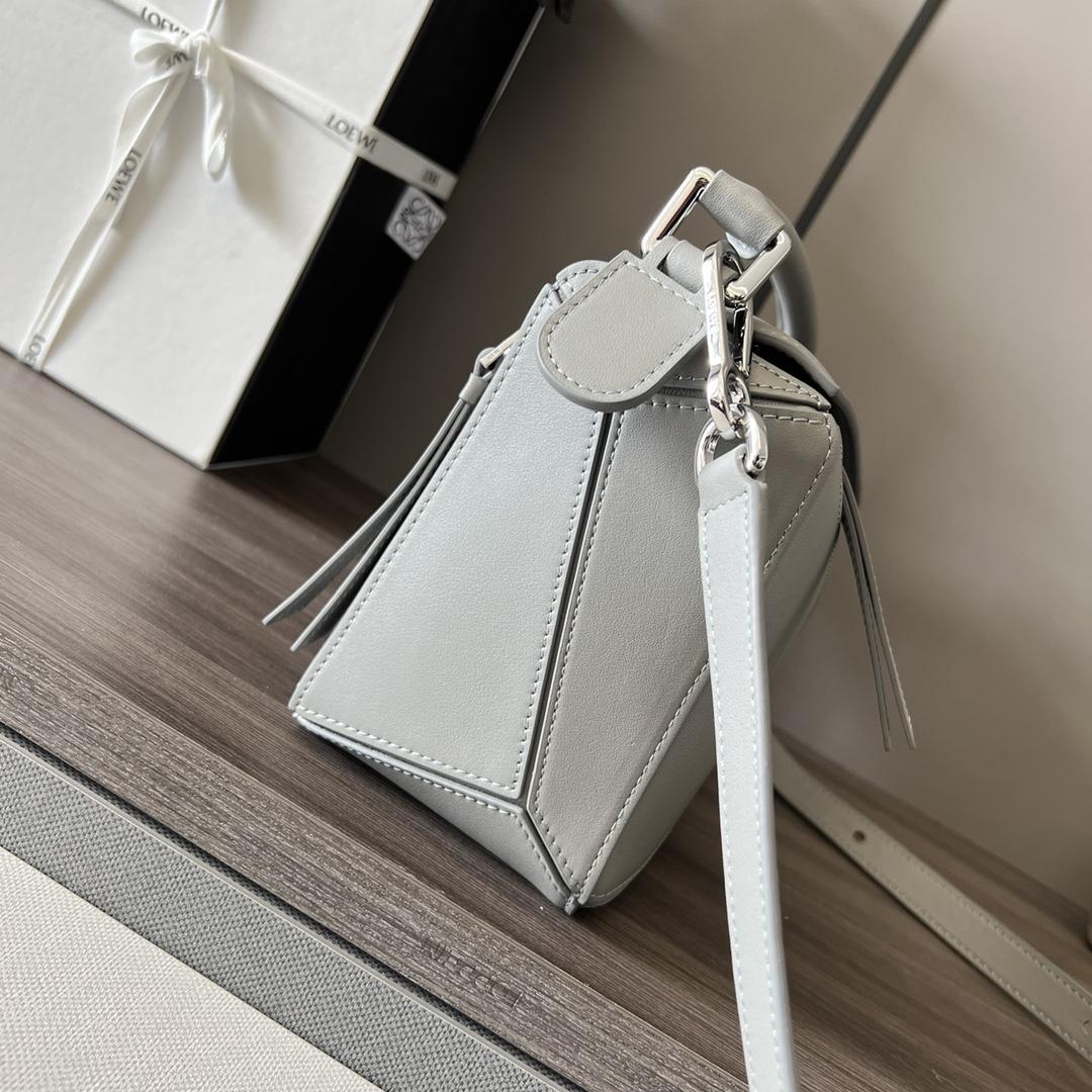 Loewe Small Puzzle Bag In Classic Calfskin - DopestKickz