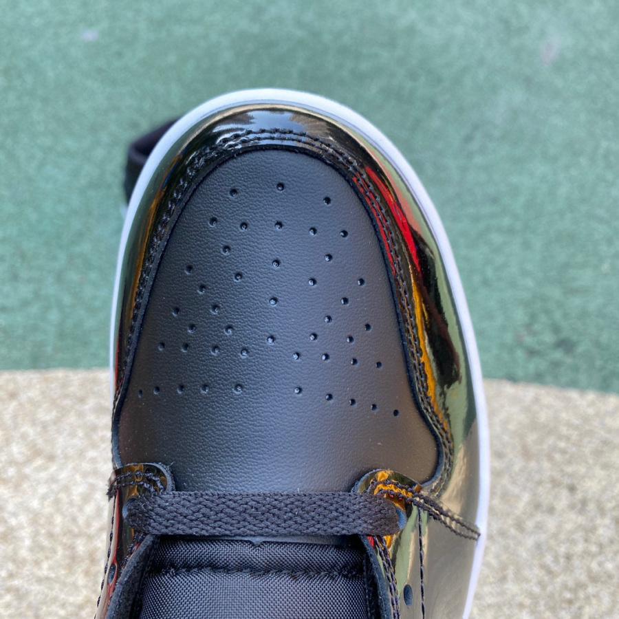 Nike Air Jordan 1 Mid SE Sneaker      DV1308-004 - DopestKickz