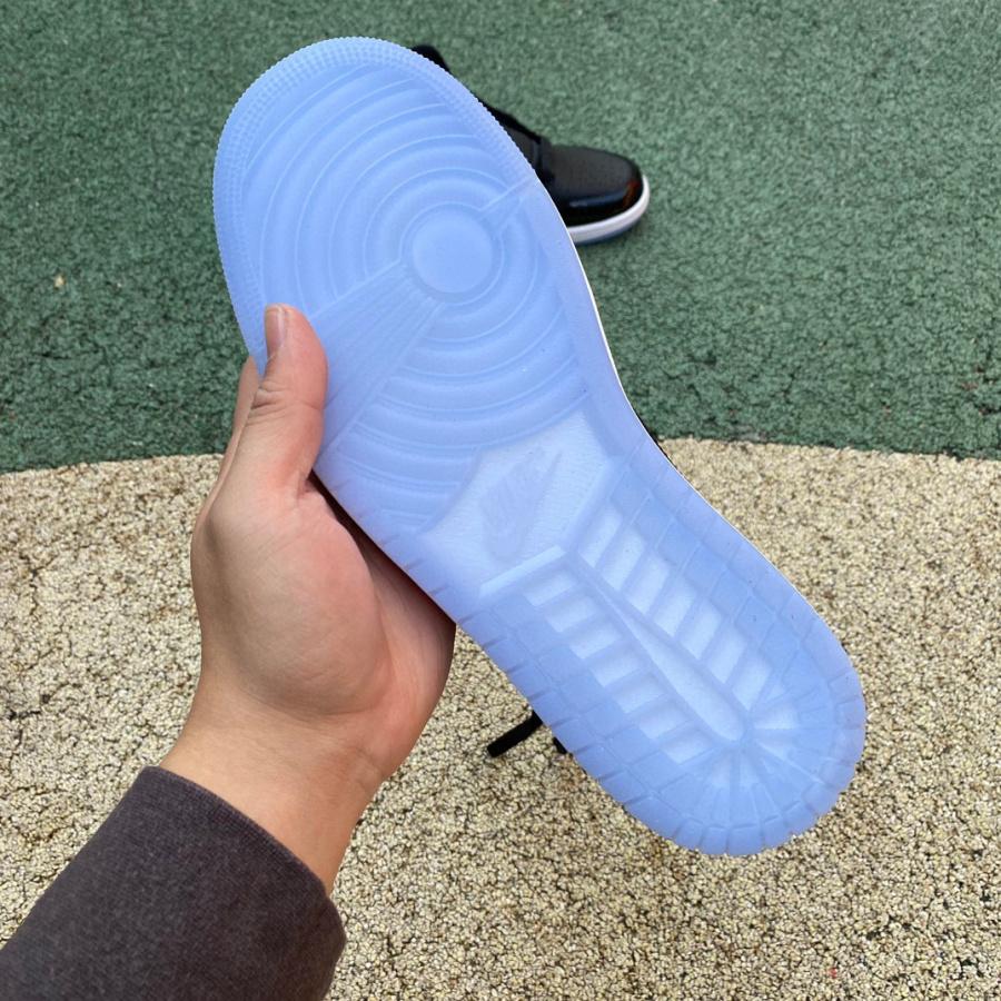 Nike Air Jordan 1 Mid SE Sneaker      DV1308-004 - DopestKickz