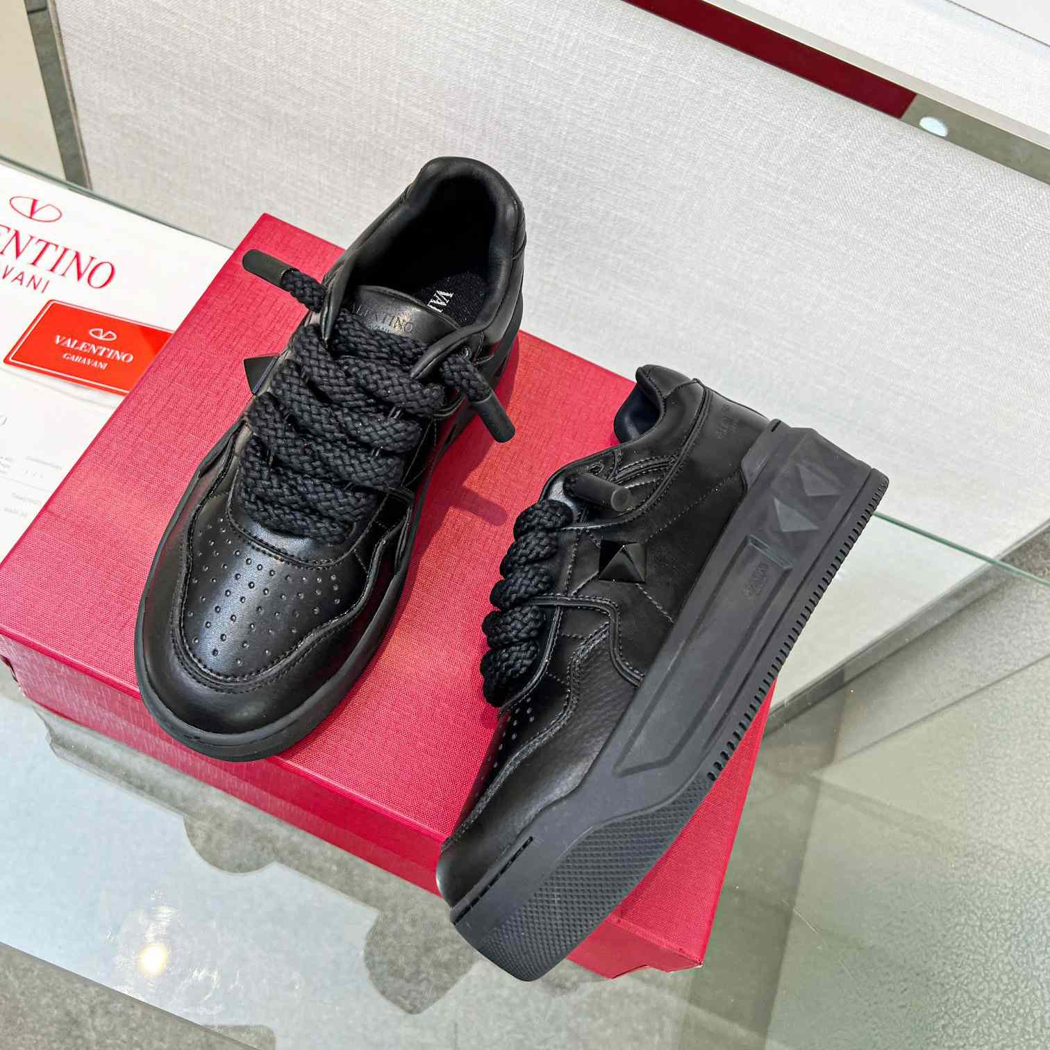 Valenti One Stud XL Nappa Leather Low-Top Sneaker - DopestKickz