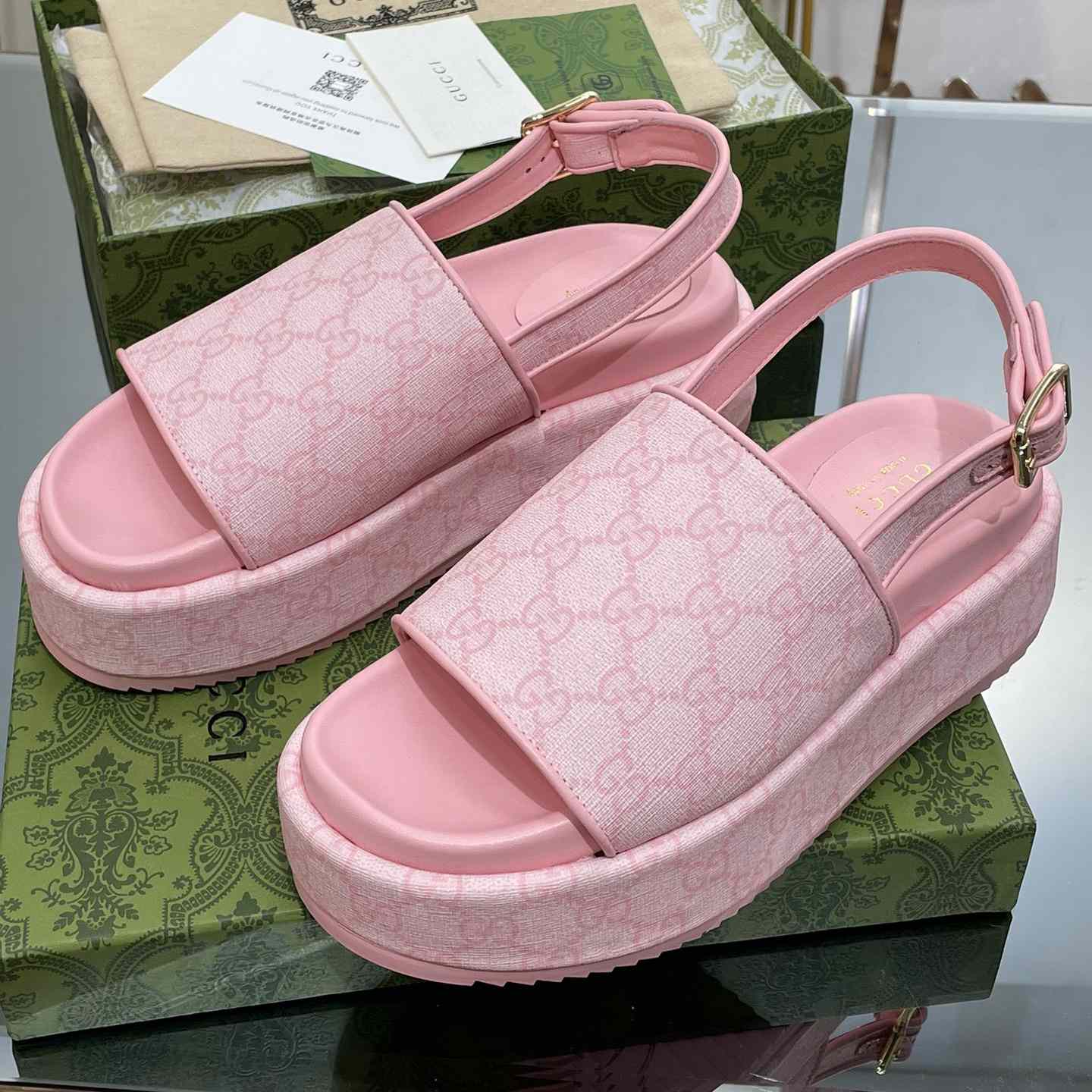 Gucci Women's Platform GG Sandal - DopestKickz