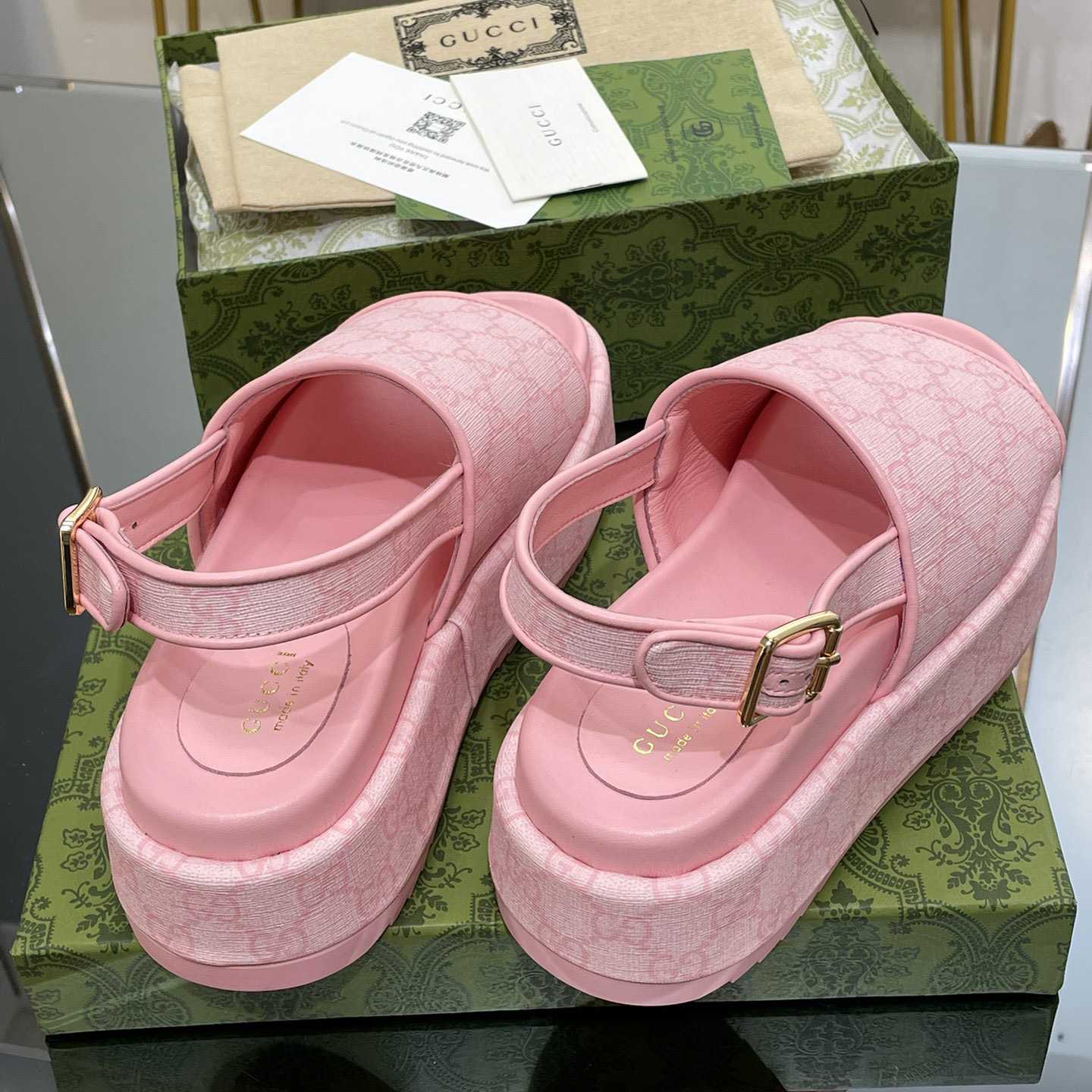 Gucci Women's Platform GG Sandal - DopestKickz
