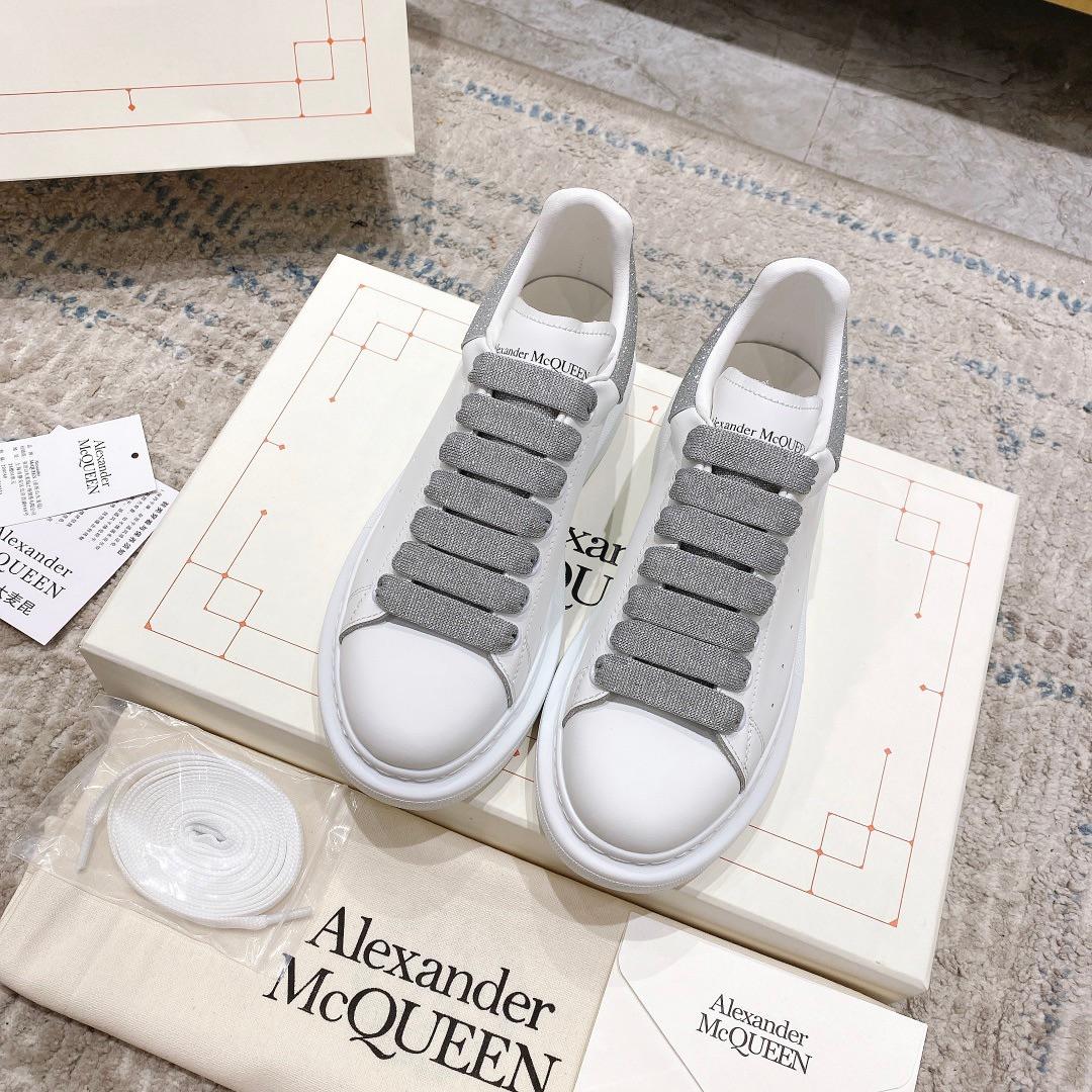 Alexander Mqueen Oversized Sneaker In White - DopestKickz