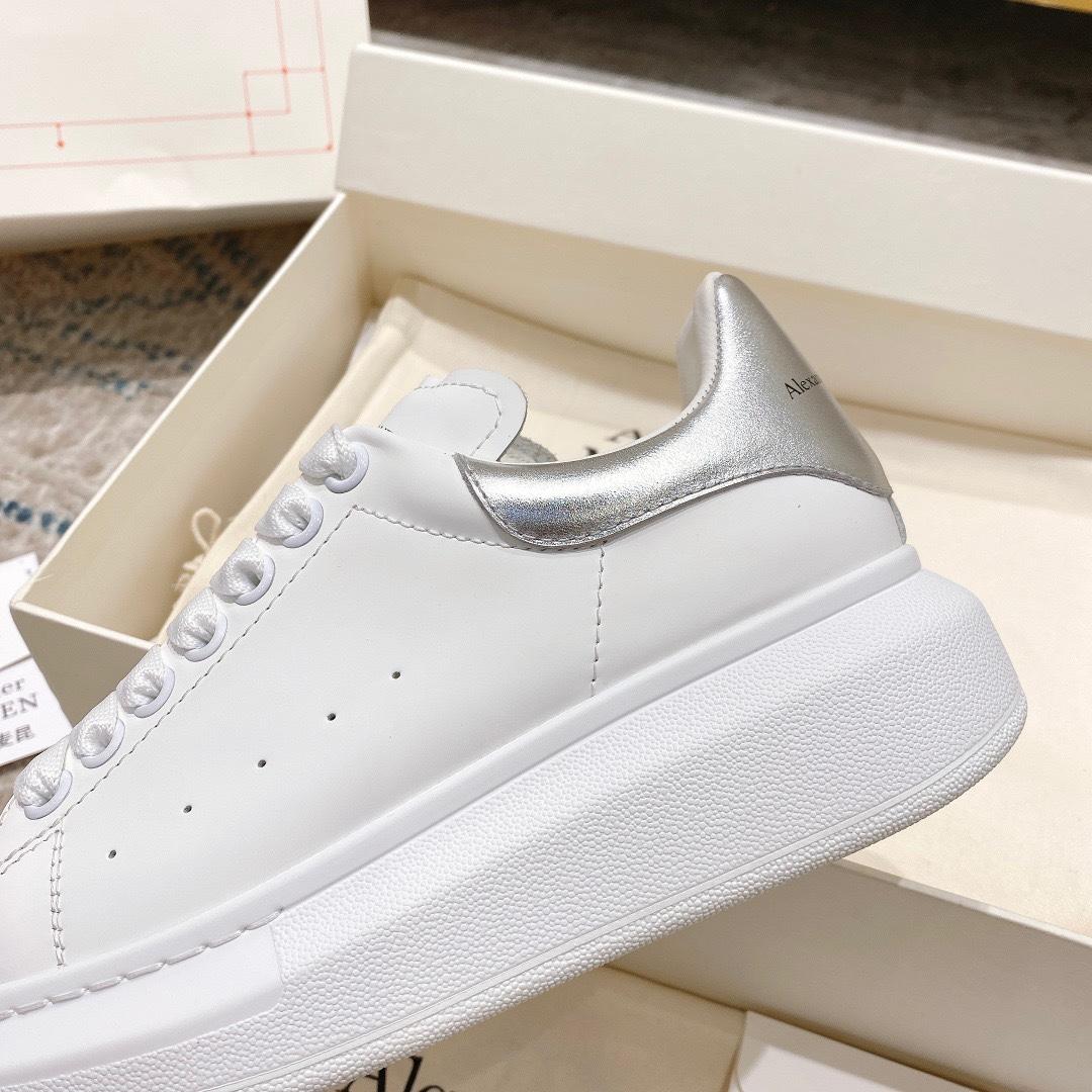 Alexander Mqueen Oversized Sneaker In White - DopestKickz