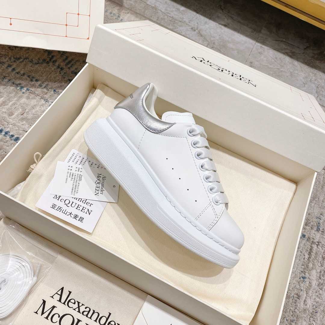 Alexander Mqueen Oversized Sneaker In White - DopestKickz