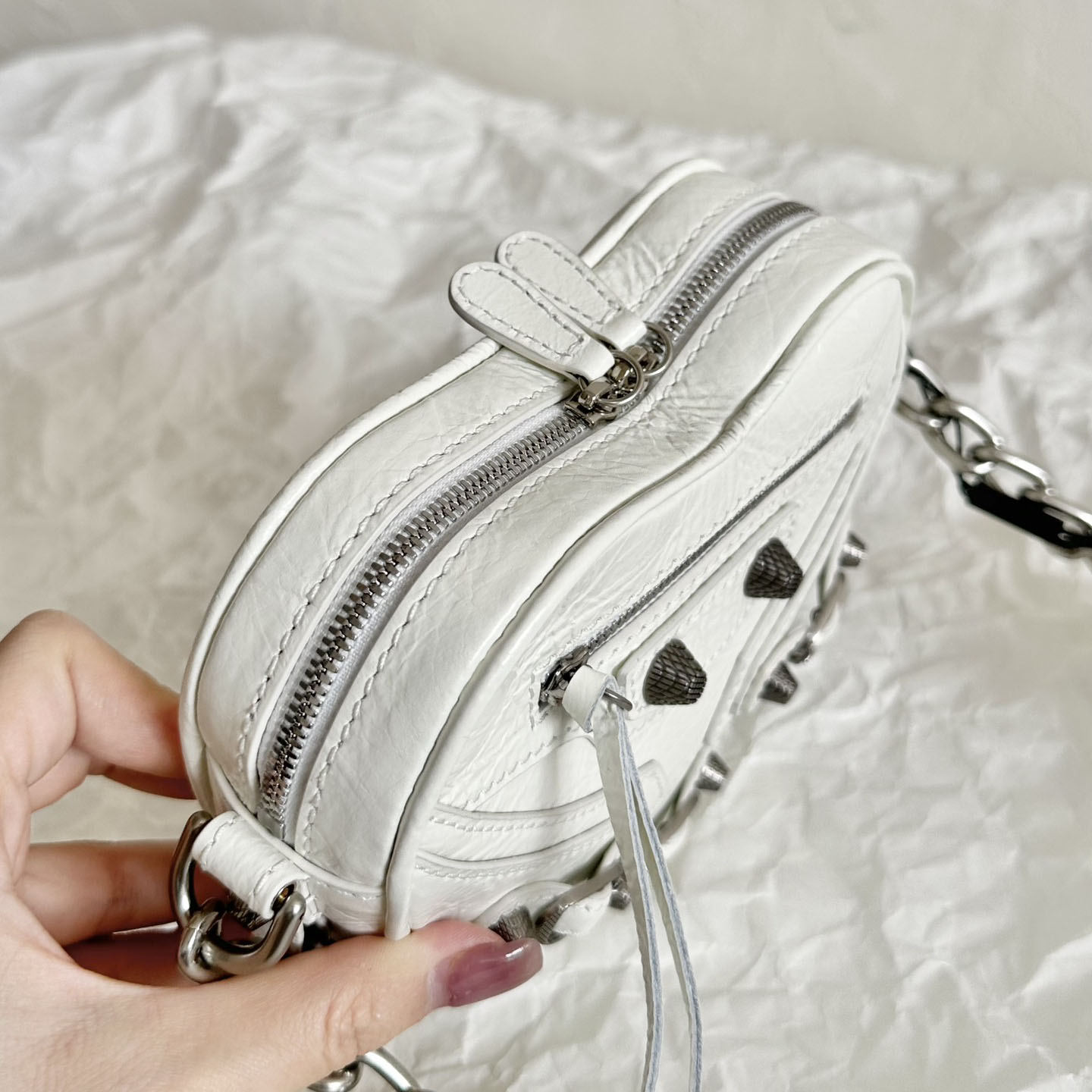 Balenciaga Le Cagole Heart Mini Bag In Optic White (16-12.7-4.5cm) - DopestKickz