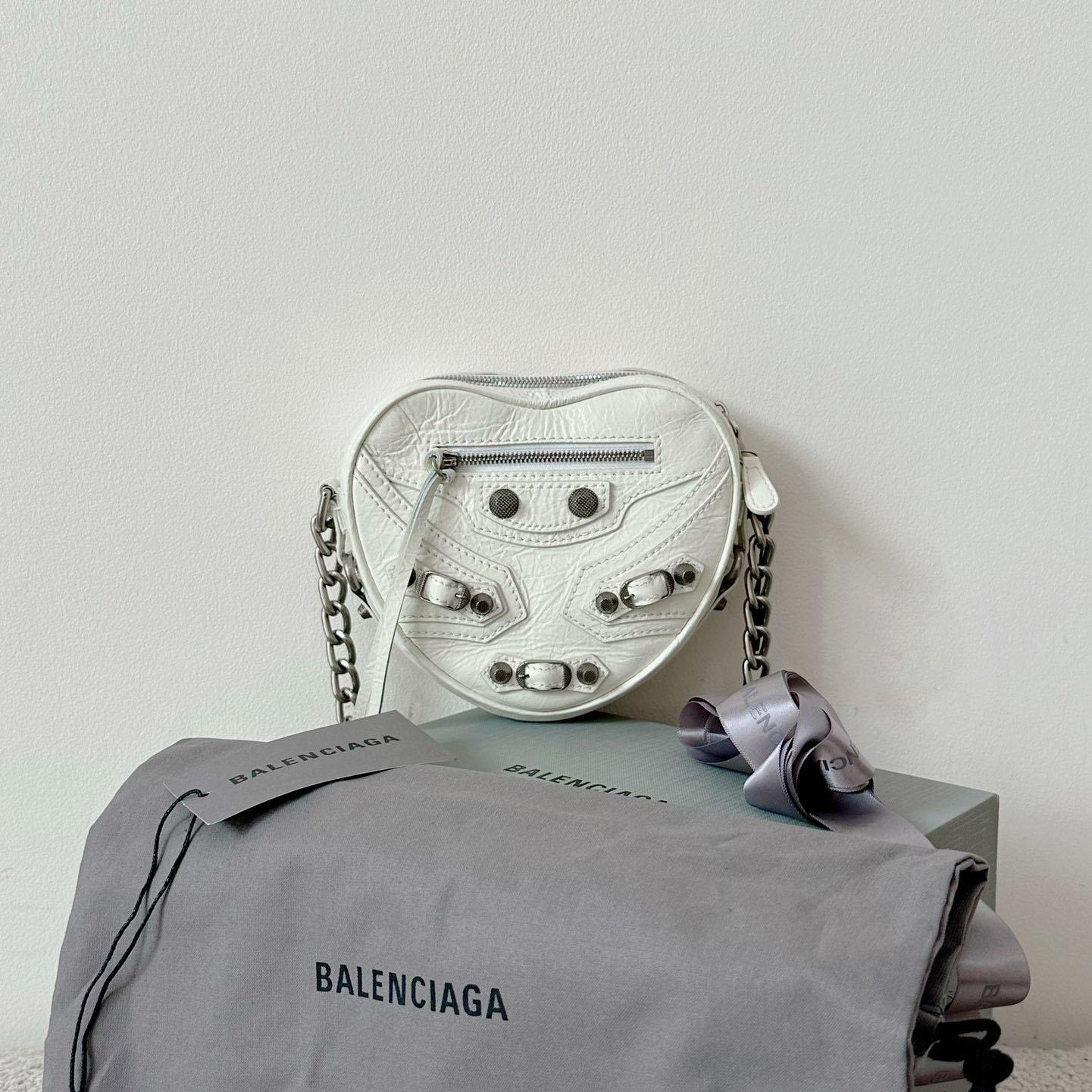 Balenciaga Le Cagole Heart Mini Bag In Optic White (16-12.7-4.5cm) - DopestKickz