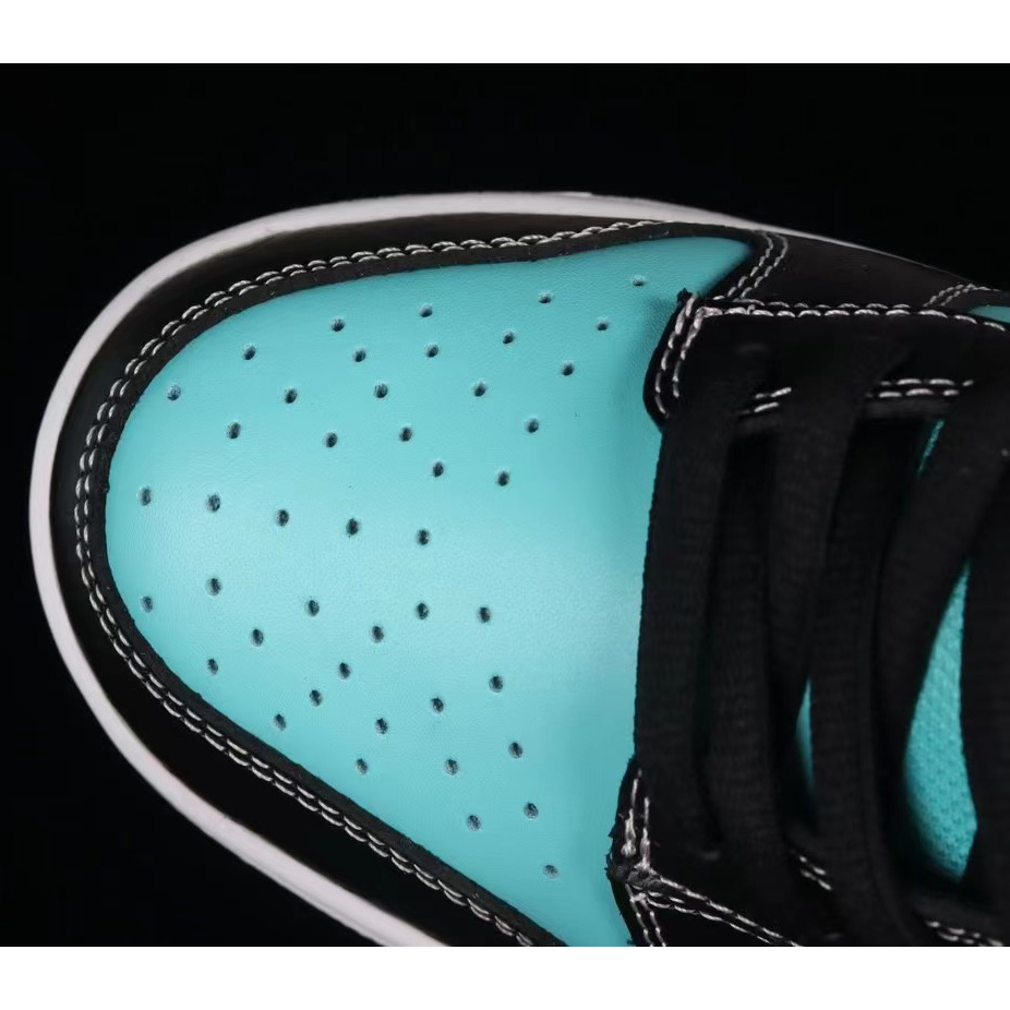 Nike Dunk SB Low Sneakers     304292-402 - DopestKickz