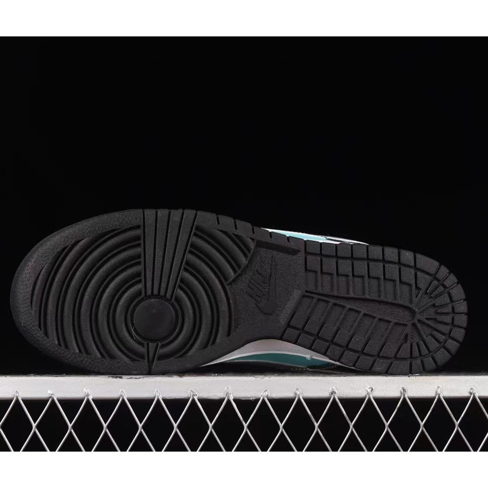 Nike Dunk SB Low Sneakers     304292-402 - DopestKickz