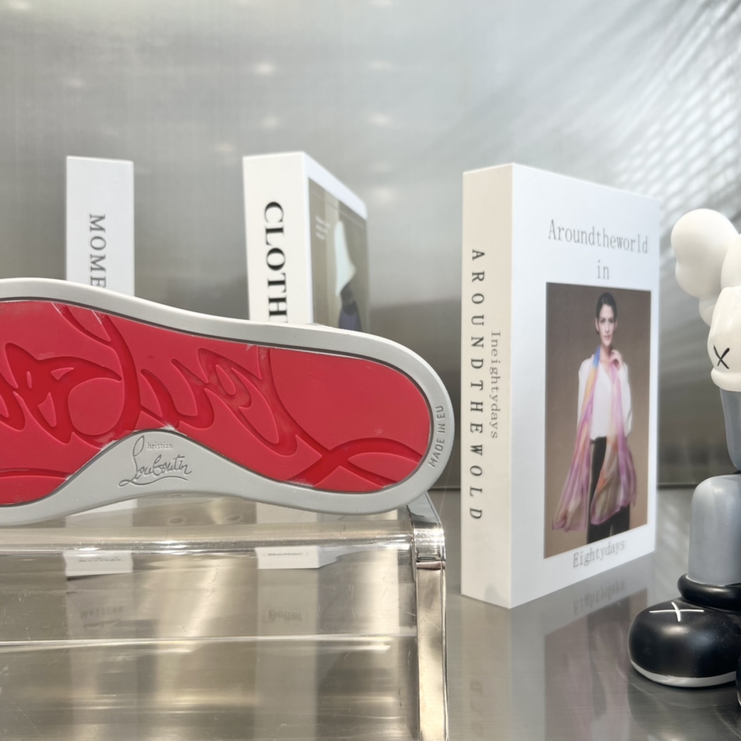 Christian Louboutin Louis Orlato Spiked Low-Top Sneakers - DopestKickz