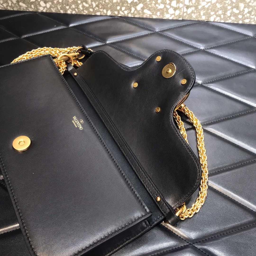 Valenti Locò Calfskin Shoulder Bag - DopestKickz