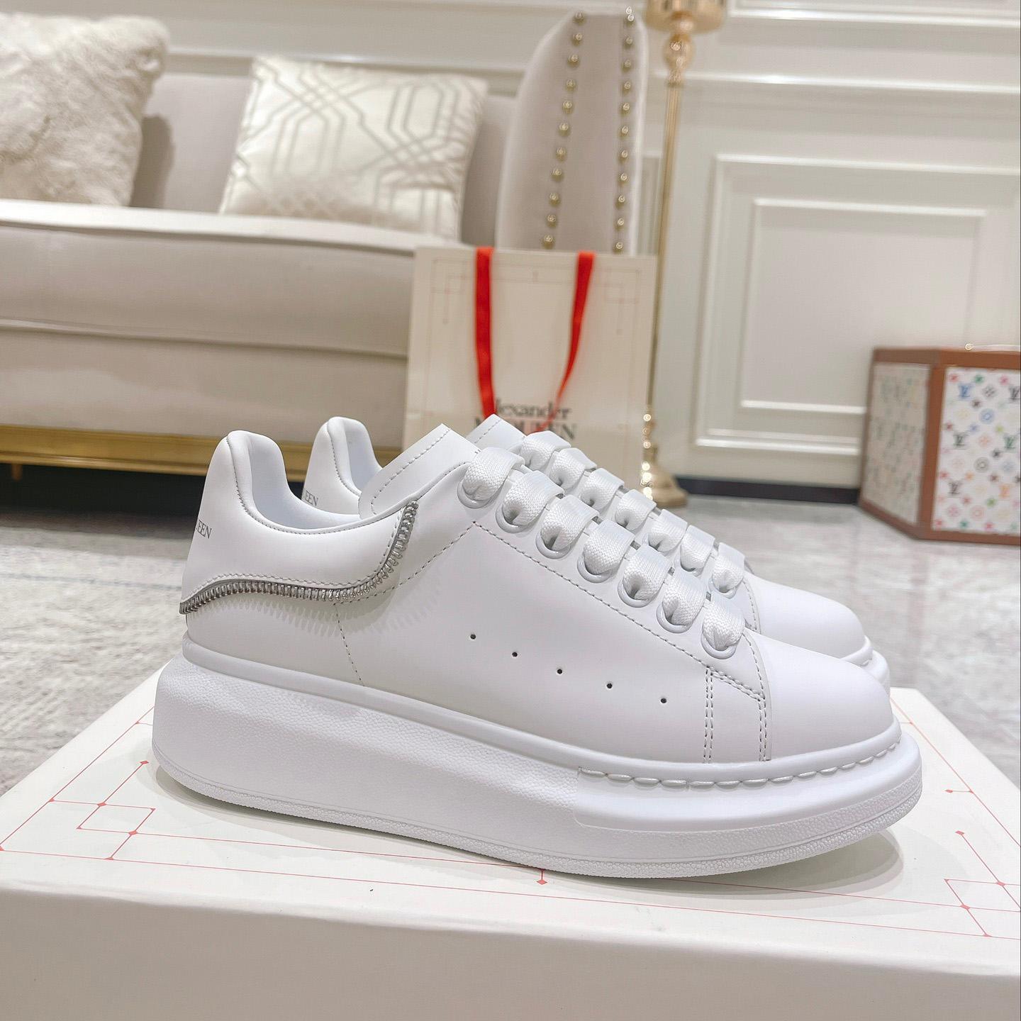 Alexander Mqueen Oversized Sneaker In White - DopestKickz