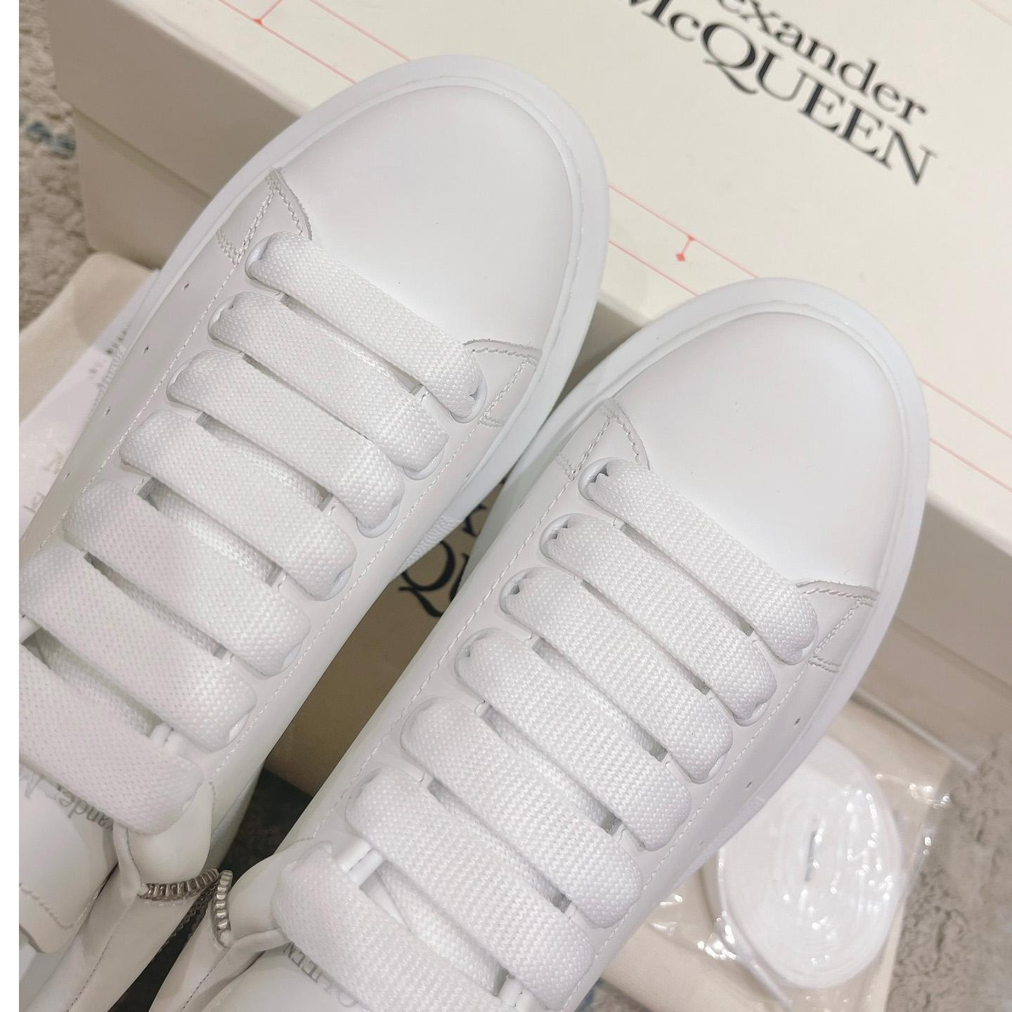 Alexander Mqueen Oversized Sneaker In White - DopestKickz
