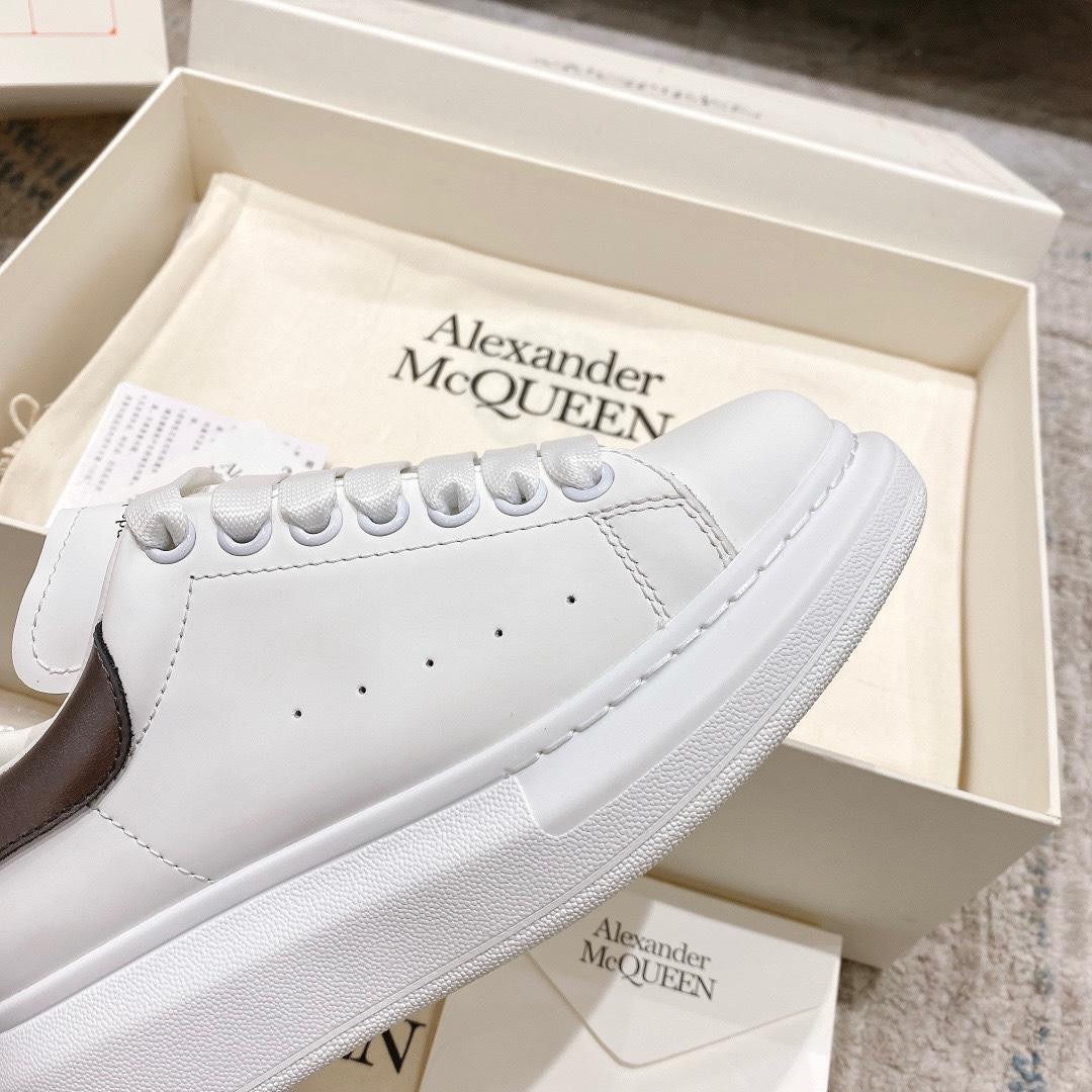 Alexander Mqueen Oversized Sneaker In White - DopestKickz