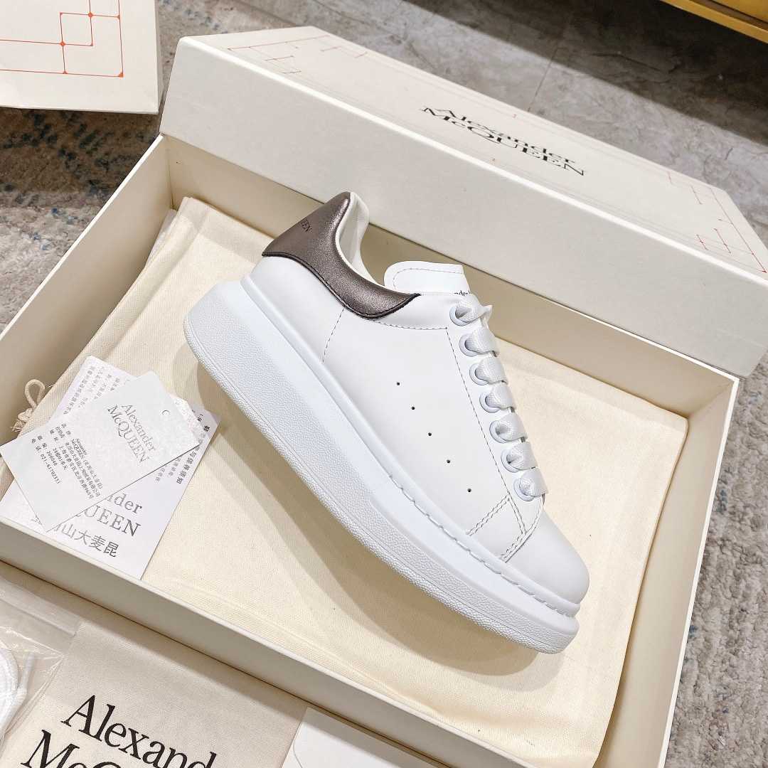 Alexander Mqueen Oversized Sneaker In White - DopestKickz