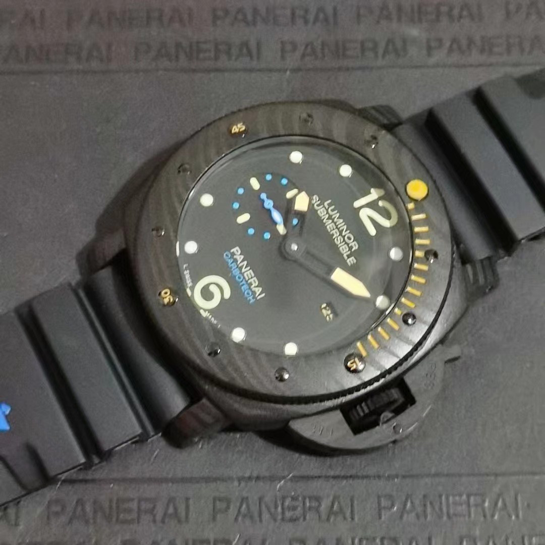 Panerai Submersible Carbotech™ - DopestKickz