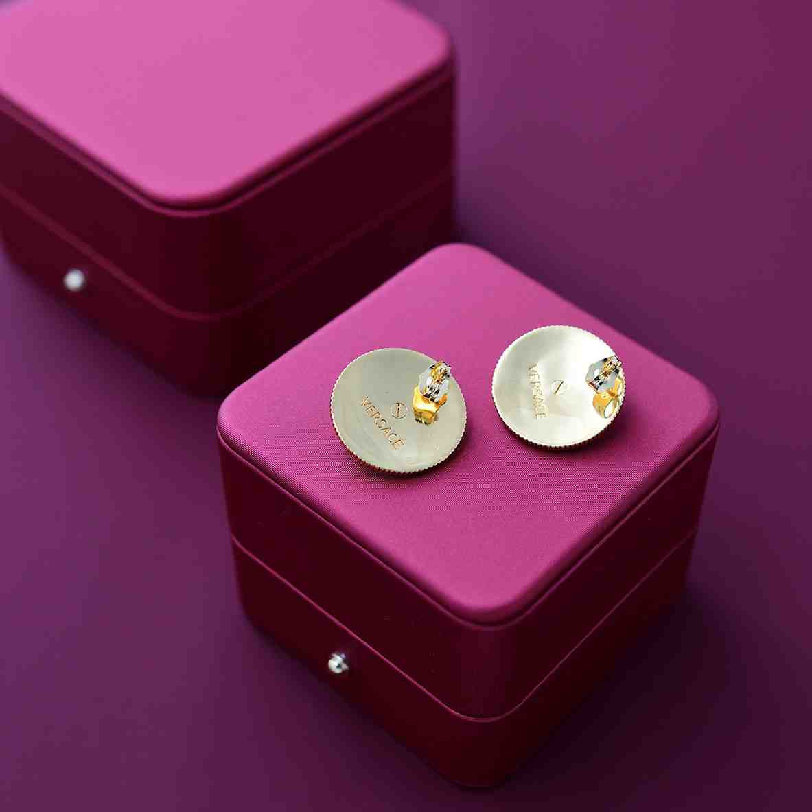 Versace Medusa Earrings - DopestKickz