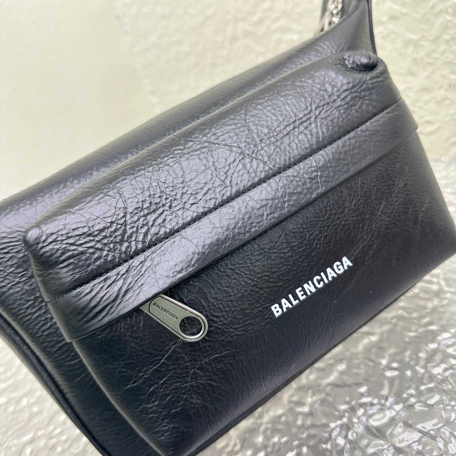 Balenciaga Raver Medium Bag With Handle In Black - DopestKickz