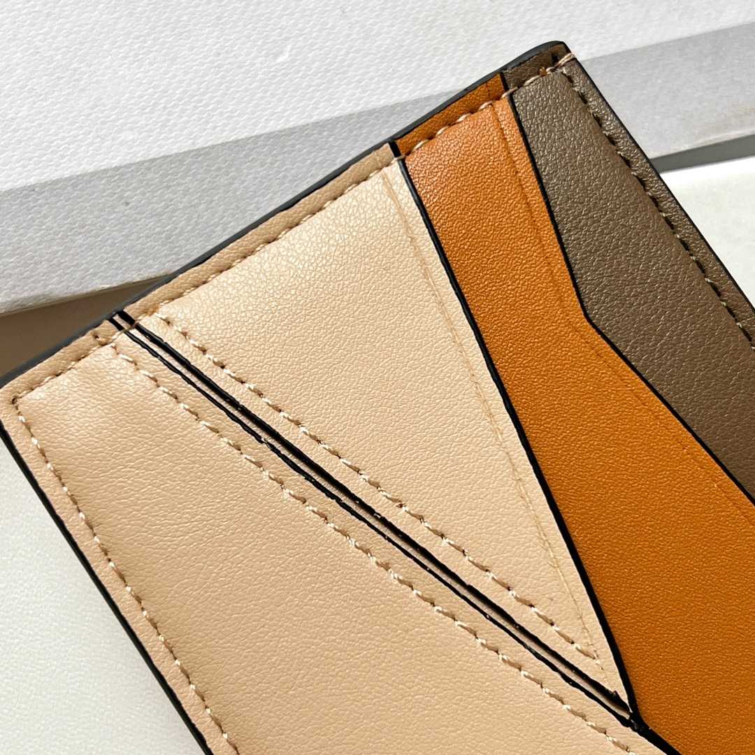 Loewe Puzzle Plain Cardholder (10x7.5cm) - DopestKickz