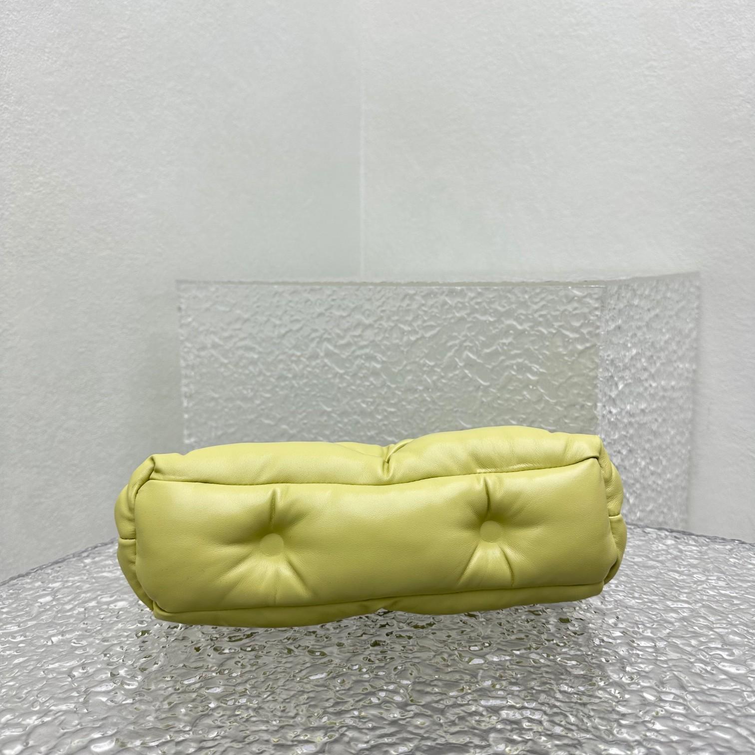 Maison Margiela Glam Slam Classique Medium Shoulder Bag(30-22-10cm) - DopestKickz