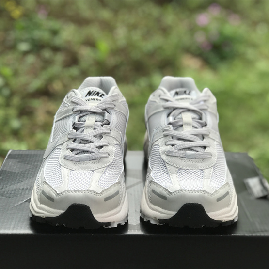  Nike Air Zoom Vomero 5 Vast Grey Sneaker    BV1358-001 - DopestKickz