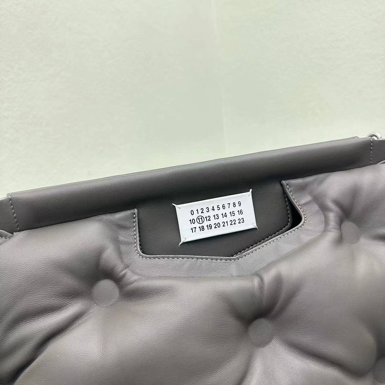 Maison Margiela Glam Slam Classique Medium Shoulder Bag(39-40-18-6cm) - DopestKickz