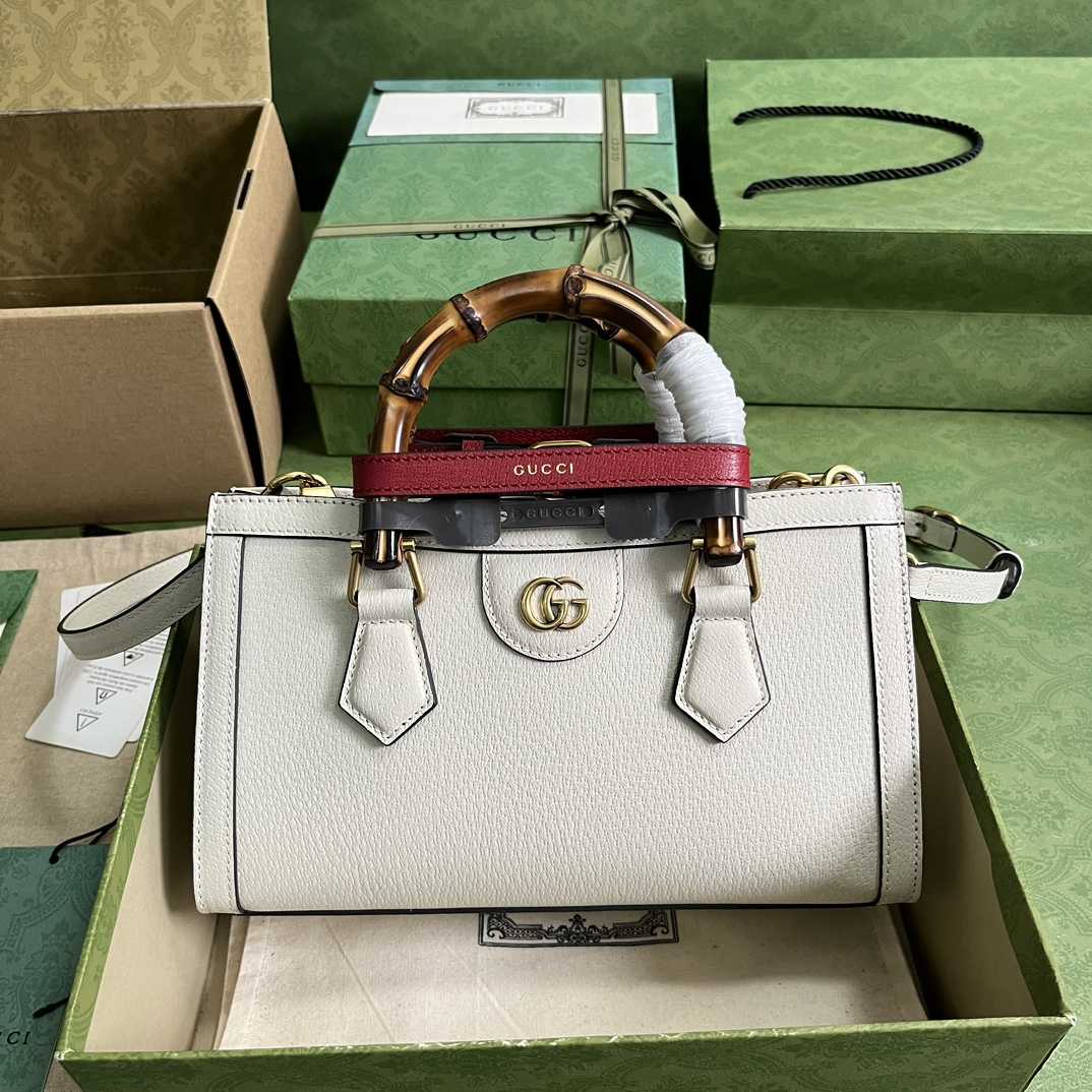 Gucci Diana Small Shoulder Bag(27*15.5*11cm) - DopestKickz