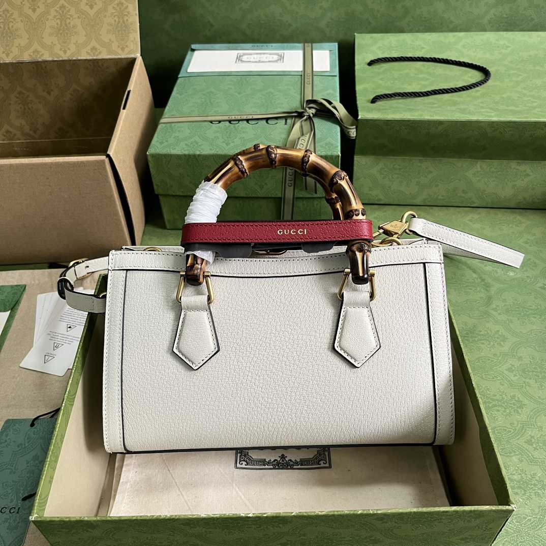 Gucci Diana Small Shoulder Bag(27*15.5*11cm) - DopestKickz