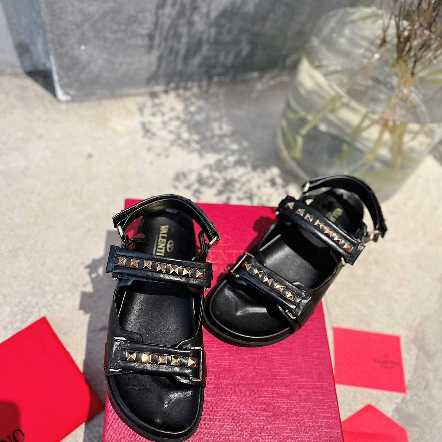 Valenti  Garavani Rockstud Flat Sandal In Nappa Leather - DopestKickz