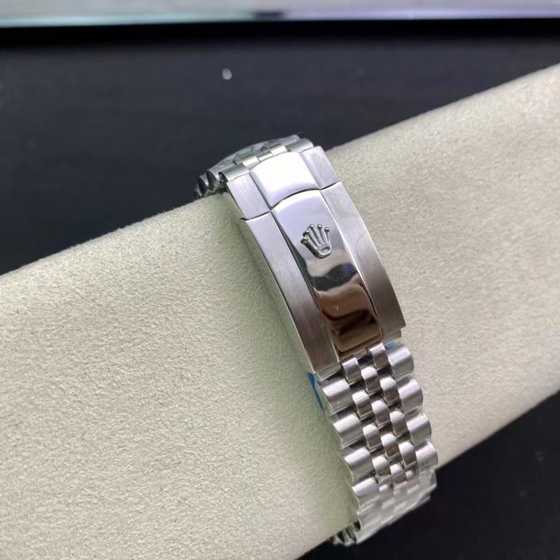 Rolex Sky-Dweller  326934 - DopestKickz