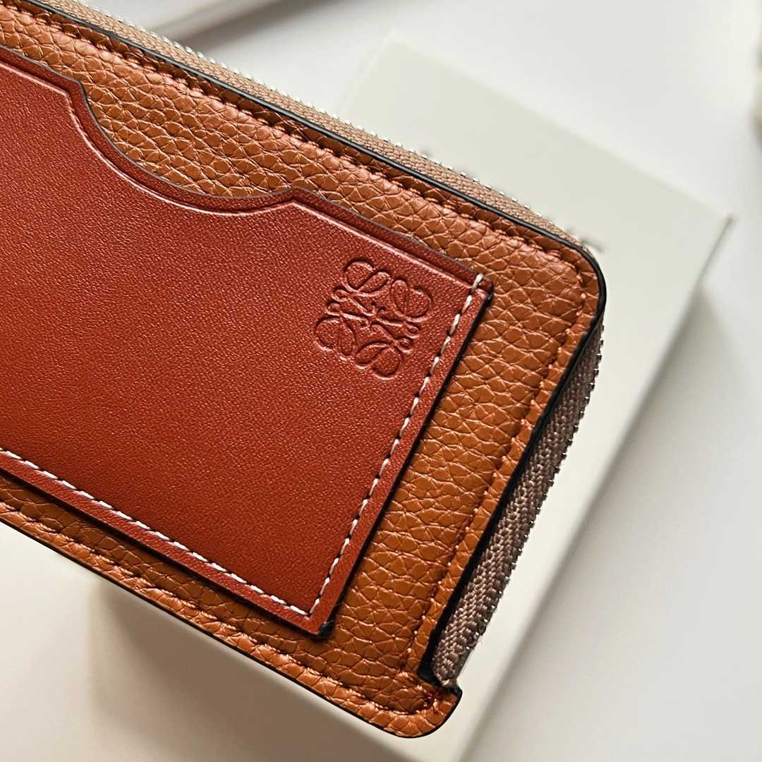 Loewe Coin Cardholder In Soft Grained Calfskin - DopestKickz