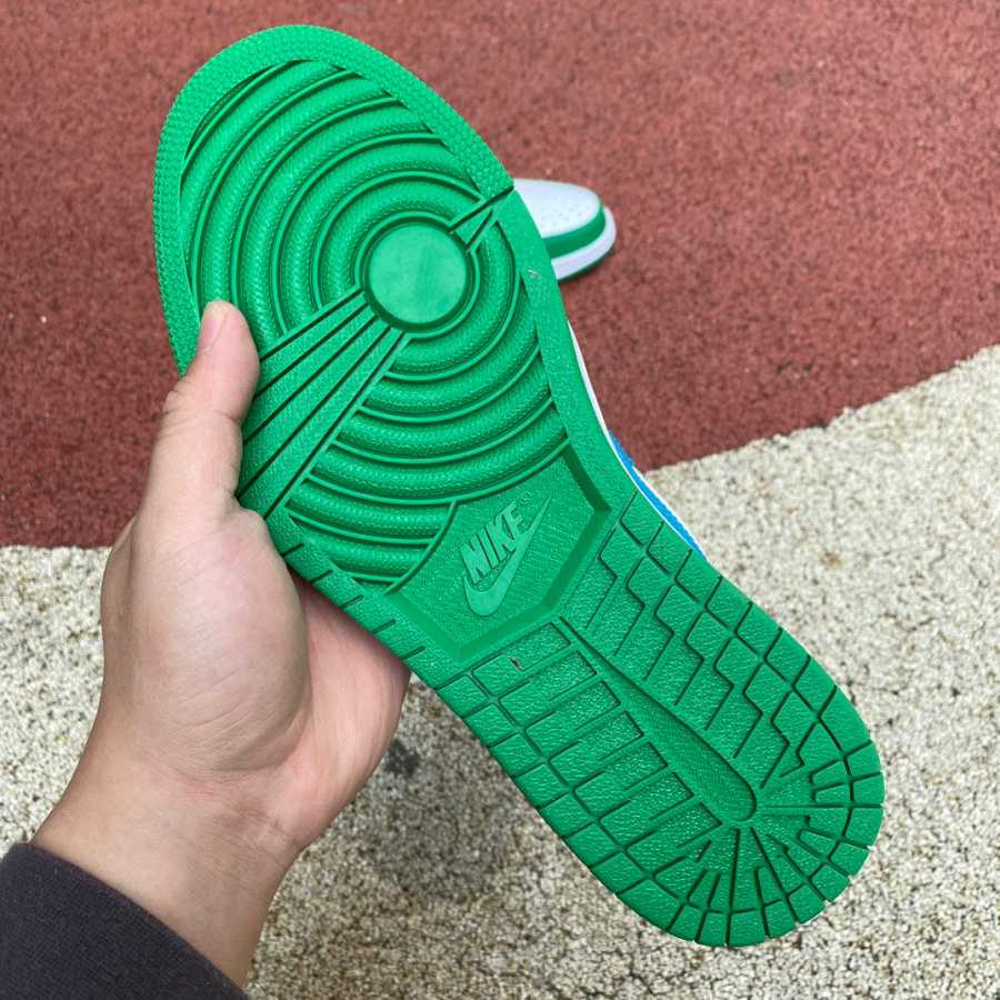 Air Jordan 1 Low Sneaker    DC0774-304 - DopestKickz