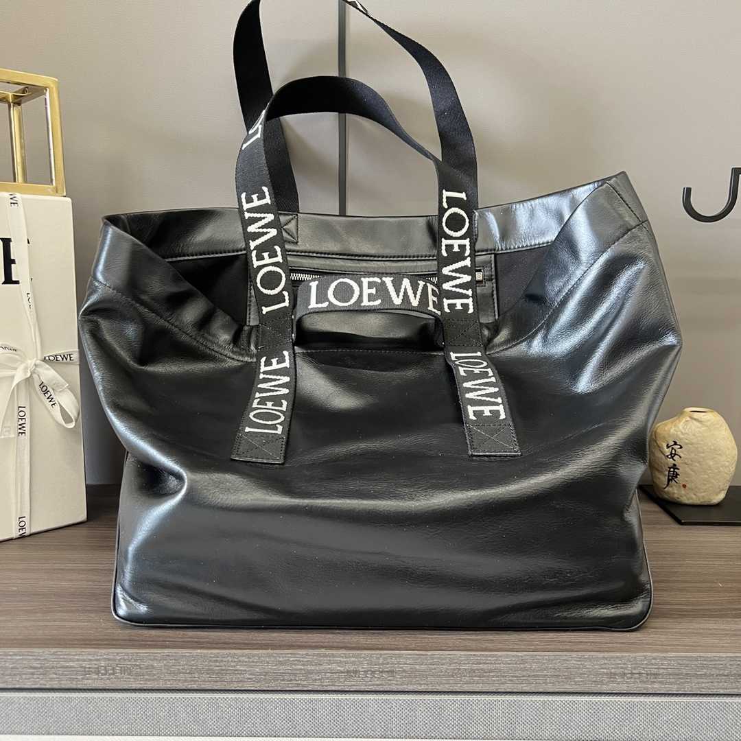 Loewe Fold Shopper In Paper Calfskin - DopestKickz