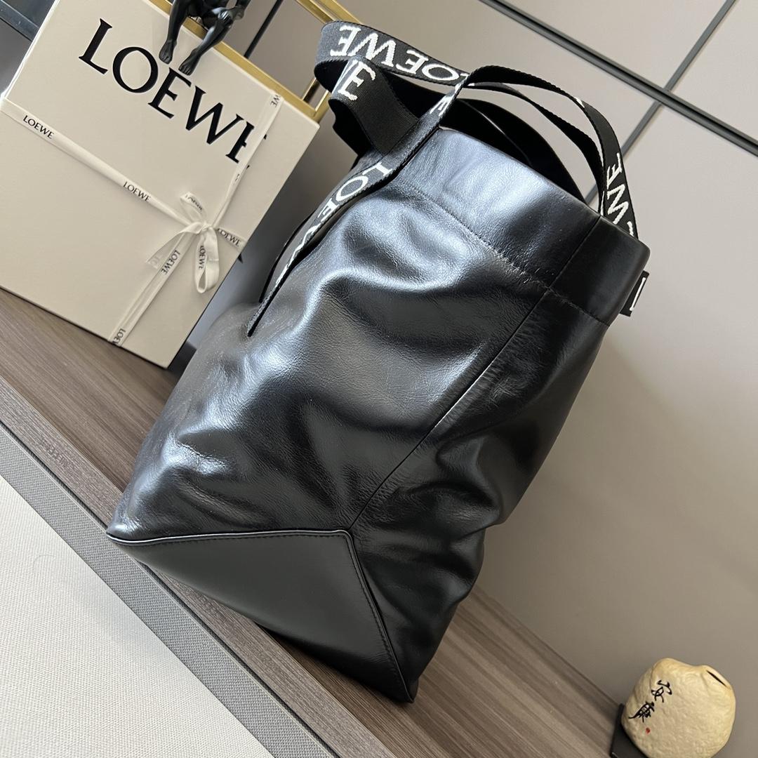 Loewe Fold Shopper In Paper Calfskin - DopestKickz