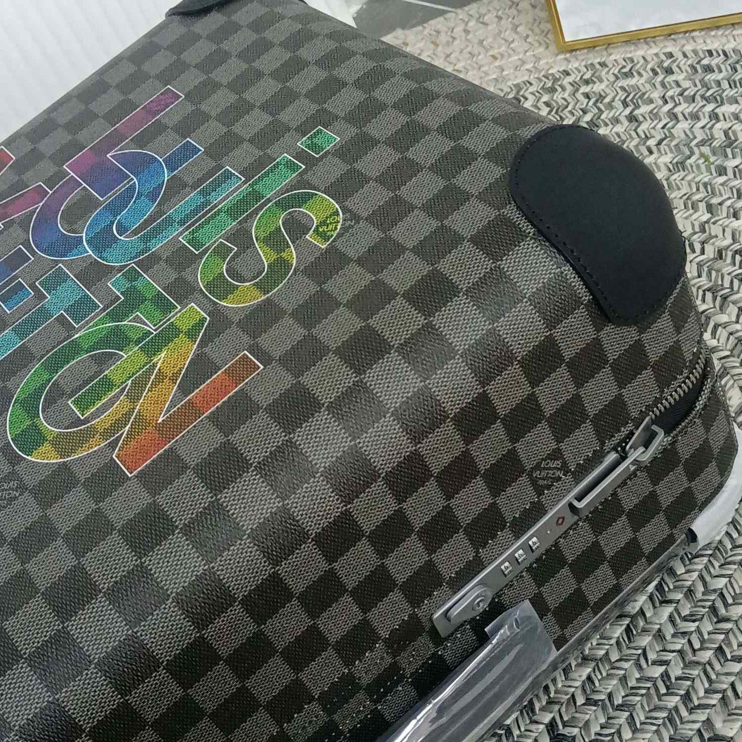 Louis Vuitton Luggage  20inch - DopestKickz