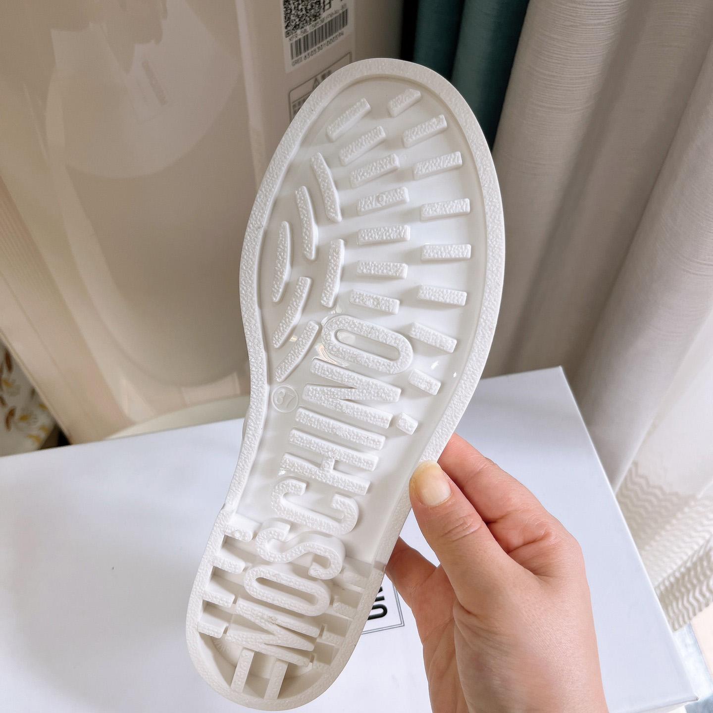 Moschino Logo-plaque Closed-Toe Sandals - DopestKickz