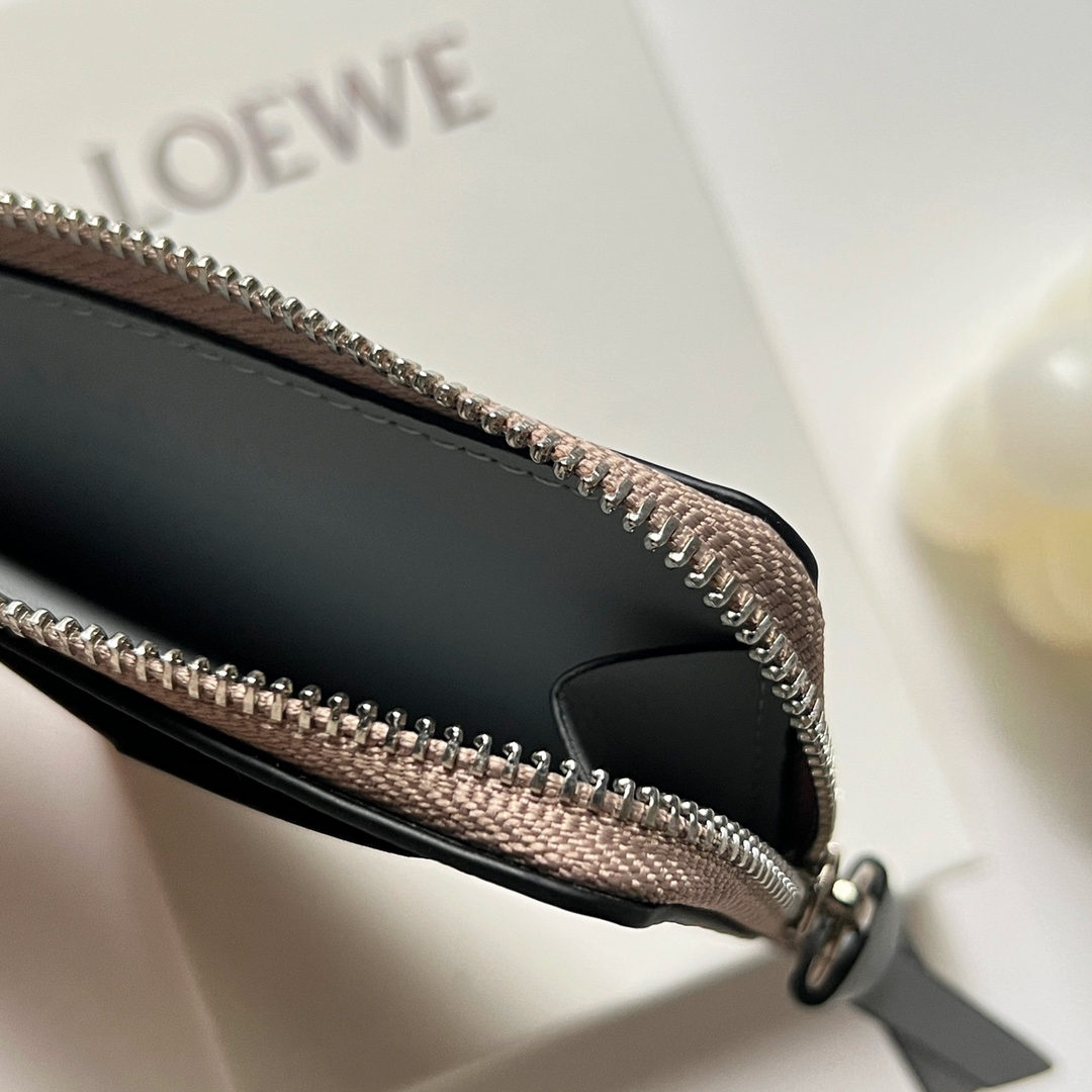 Loewe Coin Cardholder In Soft Grained Calfskin - DopestKickz