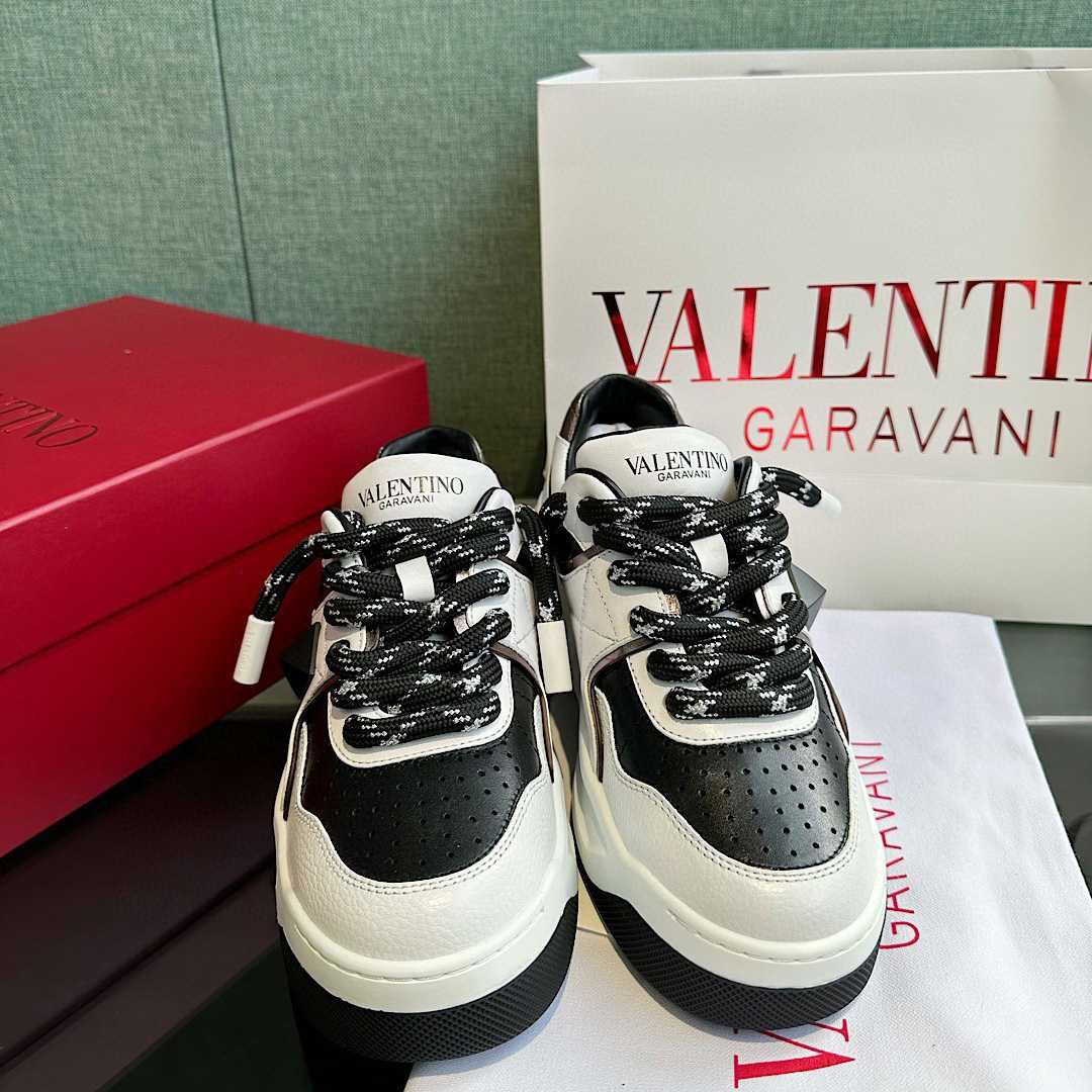 Valenti One Stud XL Low-Top Sneakers - DopestKickz