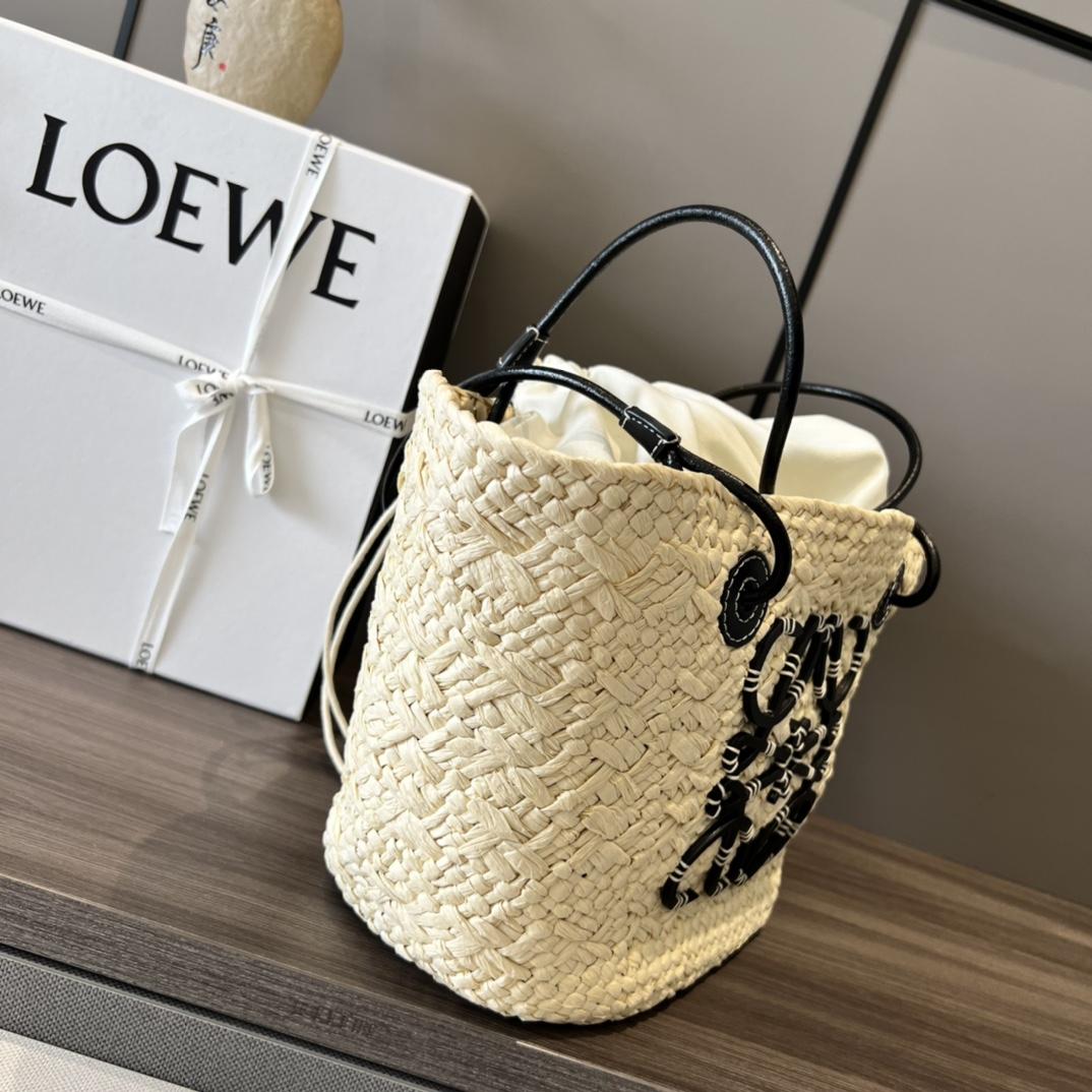 Loewe Small Anagram Basket Bag In Iraca Palm And Calfskin - DopestKickz
