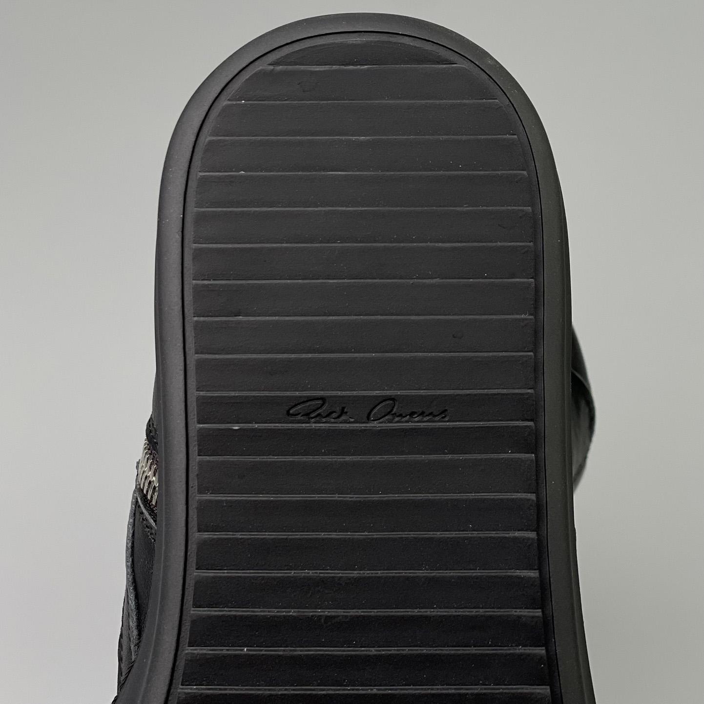 Rick Owens Leather High Top Sneakers - DopestKickz