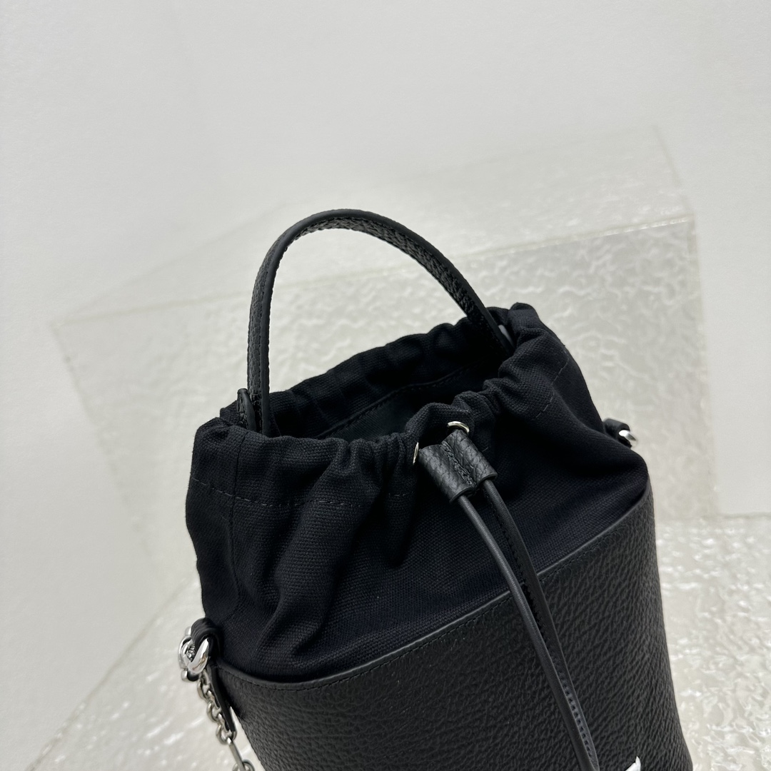 Maison Margiela Women's Bucket Bag(15x23×15cm) - DopestKickz