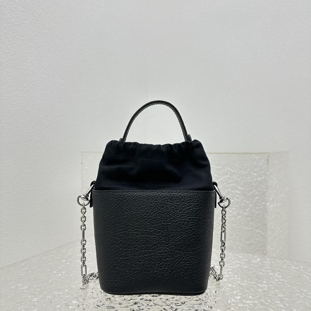 Maison Margiela Women's Bucket Bag(15x23×15cm) - DopestKickz