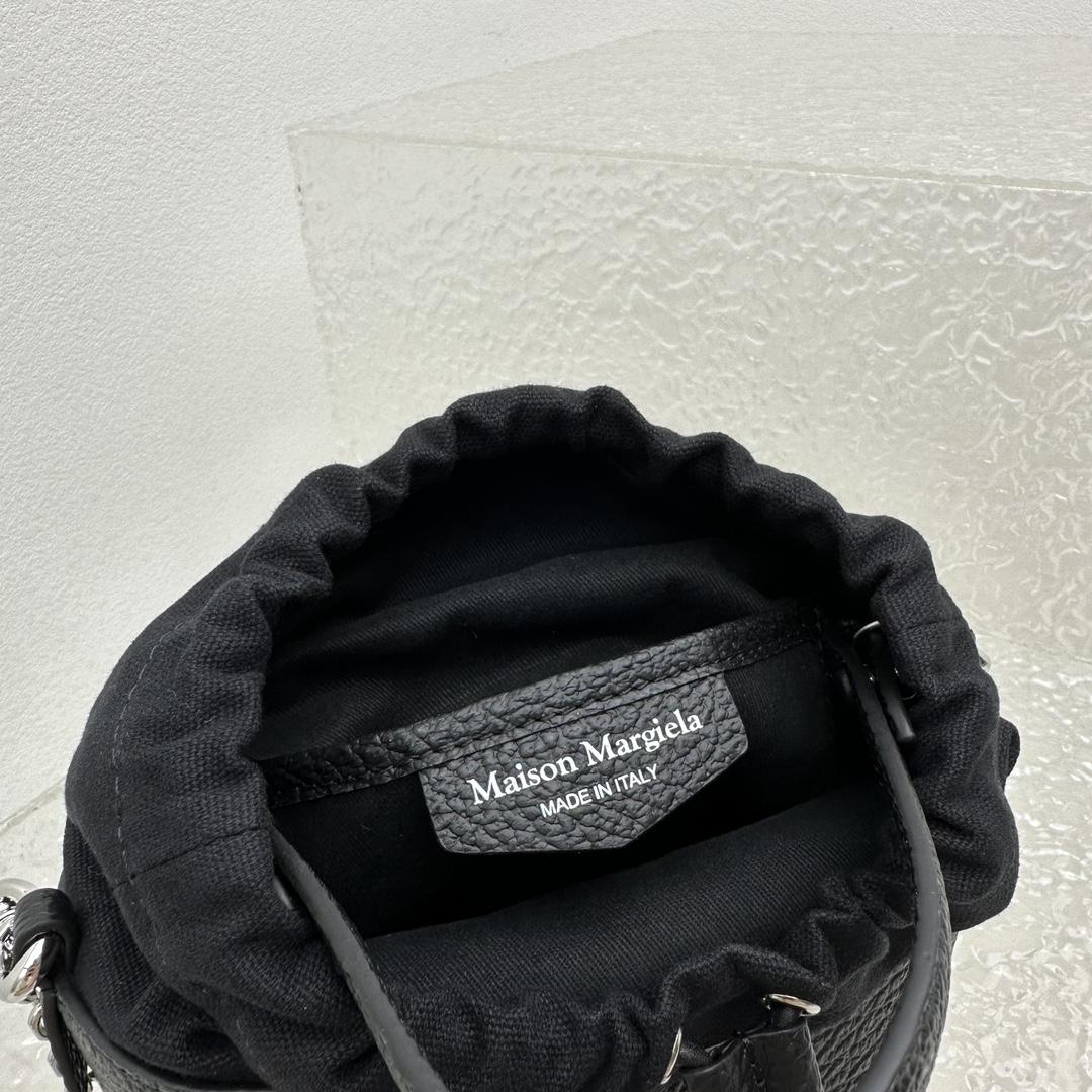 Maison Margiela Women's Bucket Bag(15x23×15cm) - DopestKickz